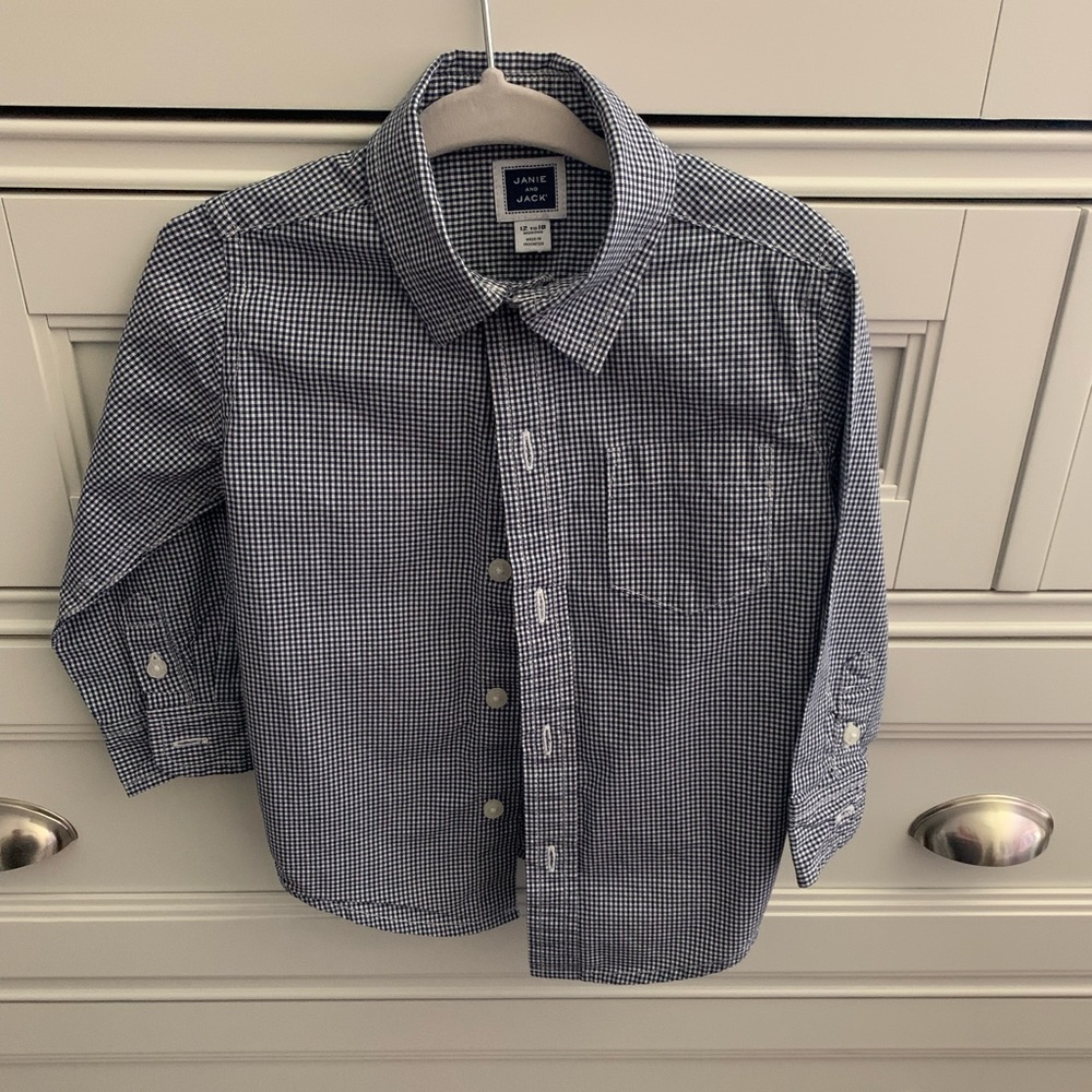 Janie and Jack. Button up size 12-18 months. Colors: navy and white